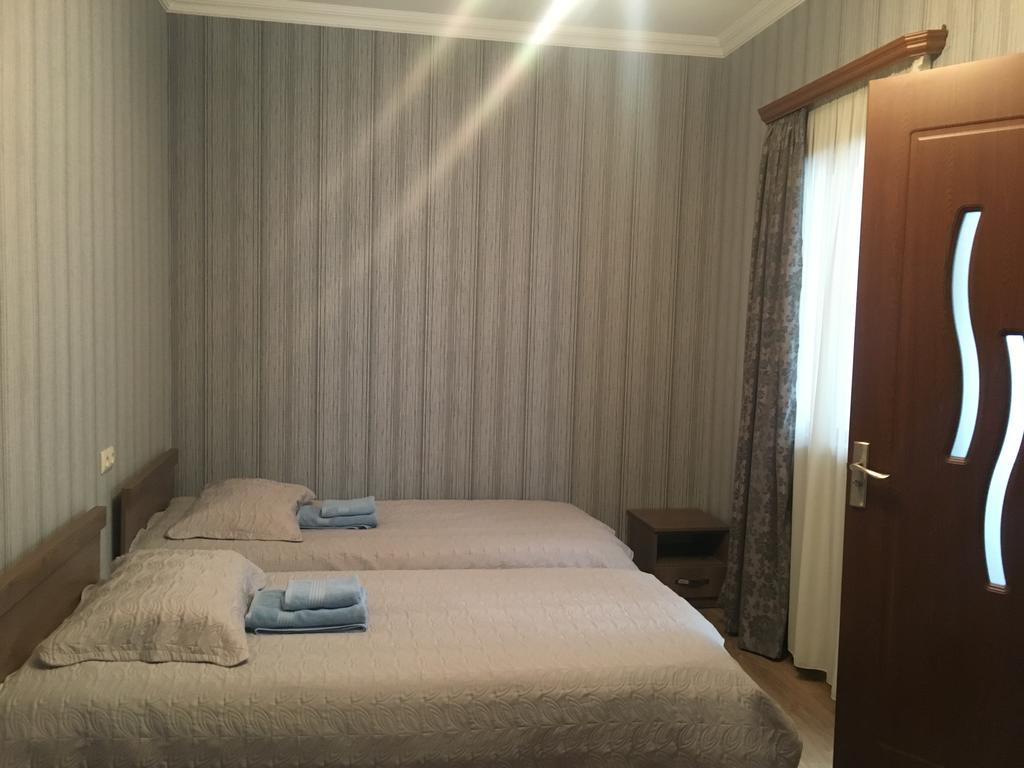 Hotel Cherry Kazbegi Esterno foto